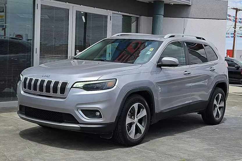 2019 Jeep Cherokee Limited photo 1