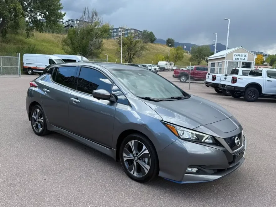 2022 Nissan Leaf SL Plus photo 1