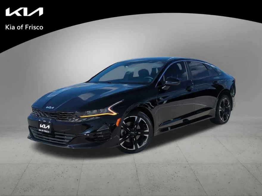 2022 Kia K5 GT-Line photo 1