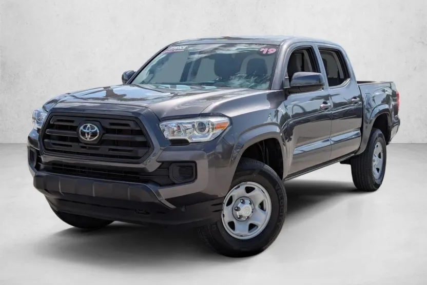 2019 Toyota Tacoma SR Double Cab photo 1
