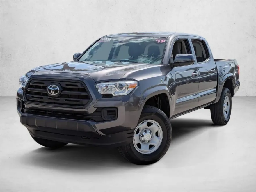 2019 Toyota Tacoma SR Double Cab photo 1
