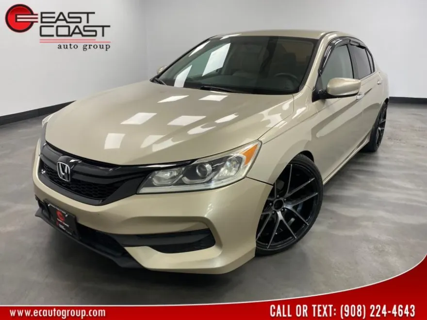 2016 Honda Accord LX photo 1