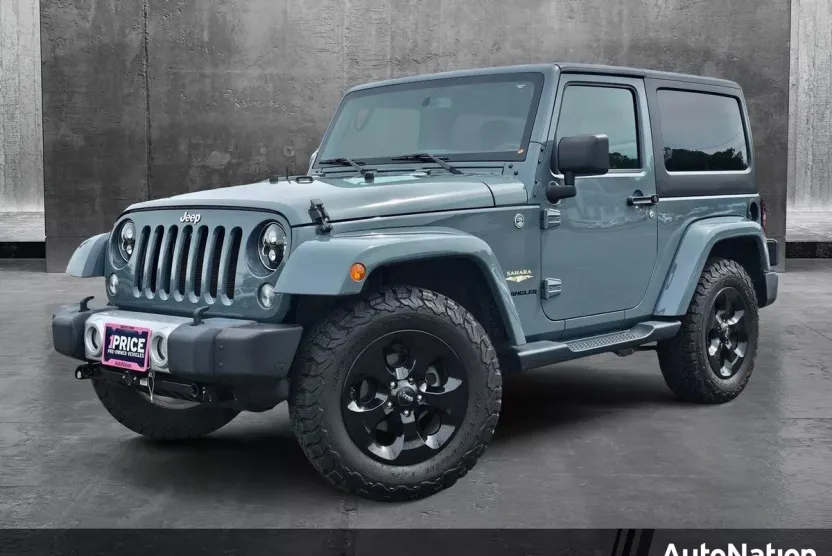 2015 Jeep Wrangler Sahara photo 1