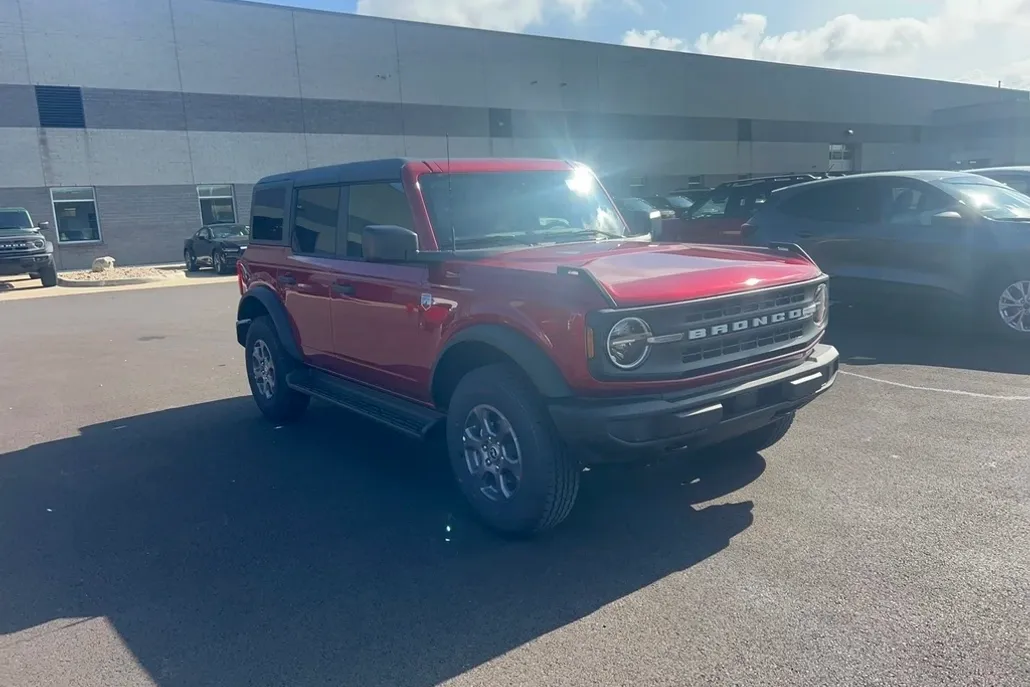 2025 Ford Bronco Big Bend photo 1