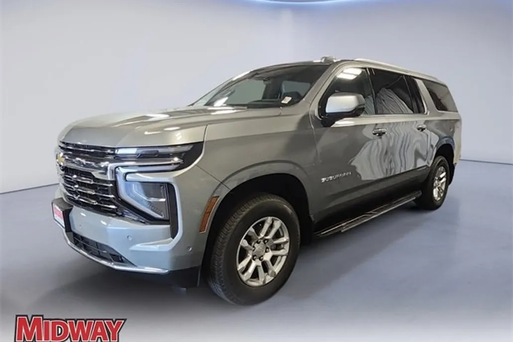 2025 Chevrolet Suburban LT photo 1