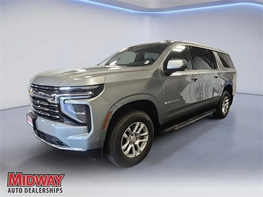 2025 Chevrolet Suburban LT photo 1