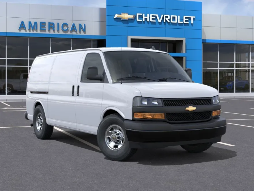 2025 Chevrolet Express Cargo 3500 photo 1