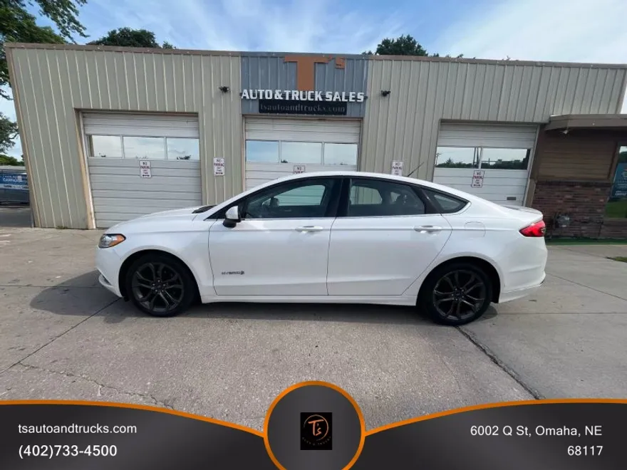 2018 Ford Fusion SE Hybrid photo 1
