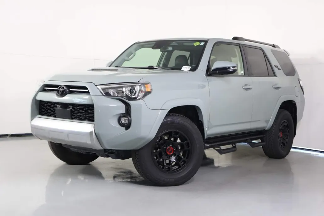 2022 Toyota 4Runner TRD Off-Road Premium photo 1