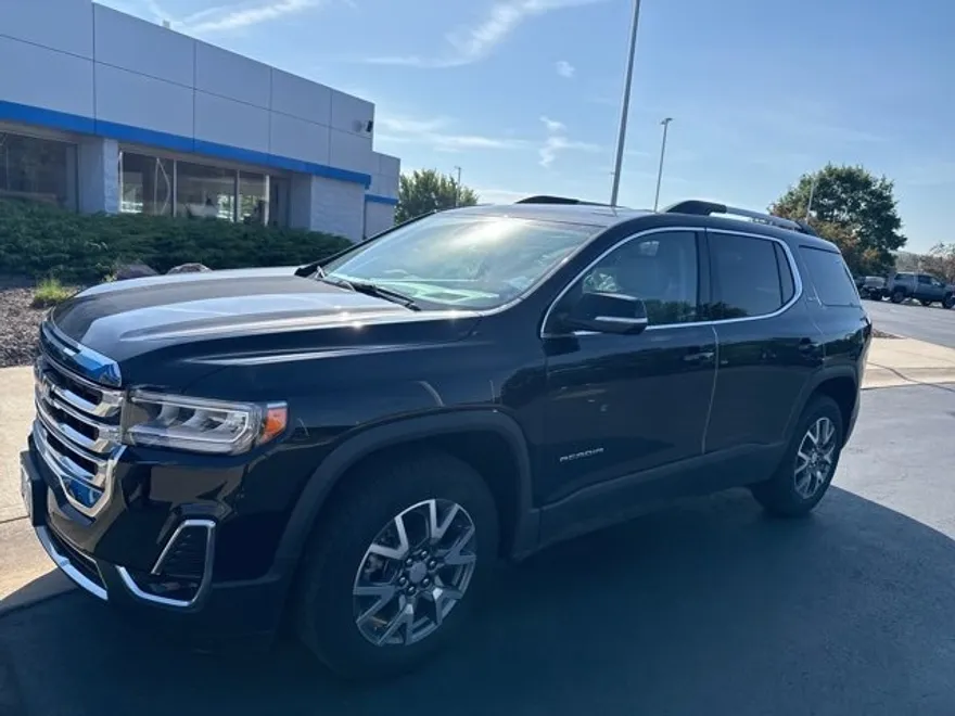 2023 Gmc Acadia SLT photo 1