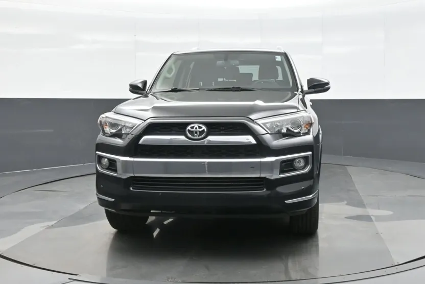 2018 Toyota 4Runner Limited photo 1