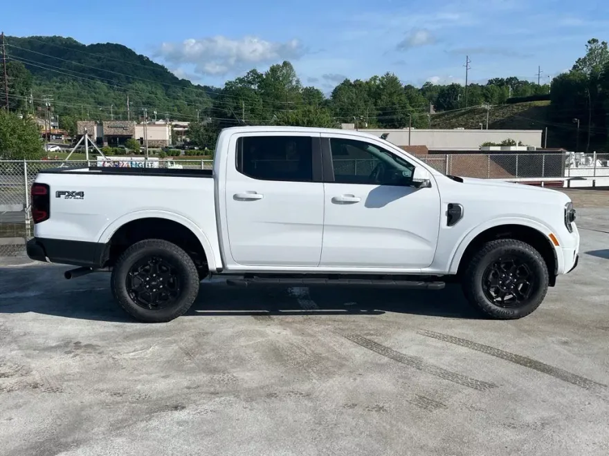 2025 Ford Ranger Lariat photo 1