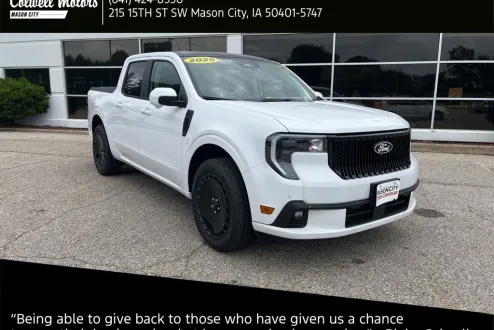 2025 Ford Maverick photo 1