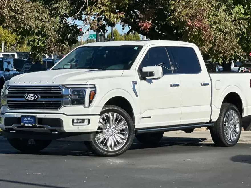 2024 Ford F-150 Platinum photo 1