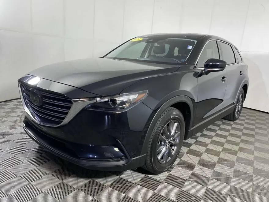 2023 Mazda CX-9 Touring photo 1