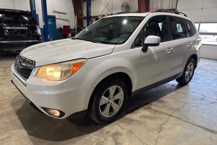 2015 Subaru Forester 2.5i Limited photo 1