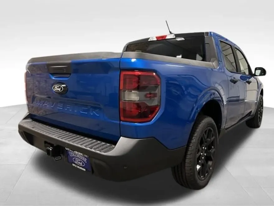 2025 Ford Maverick XLT photo 1