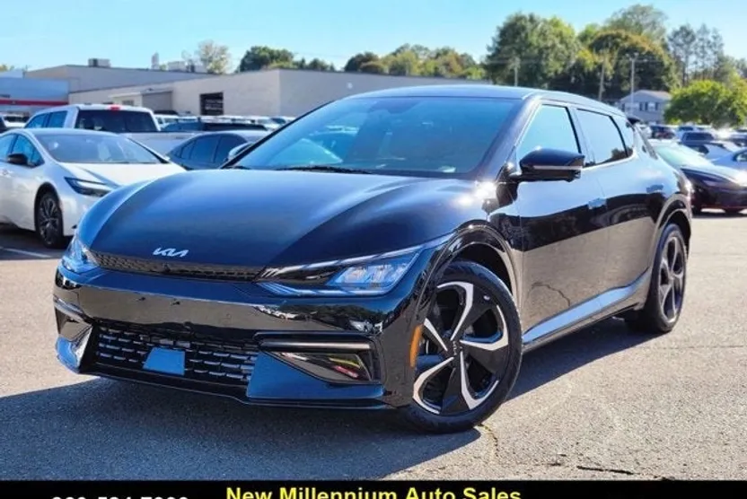 2023 Kia EV6 GT-Line photo 1