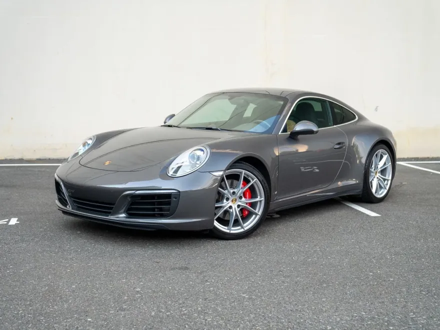 2019 Porsche 911 4S photo 1