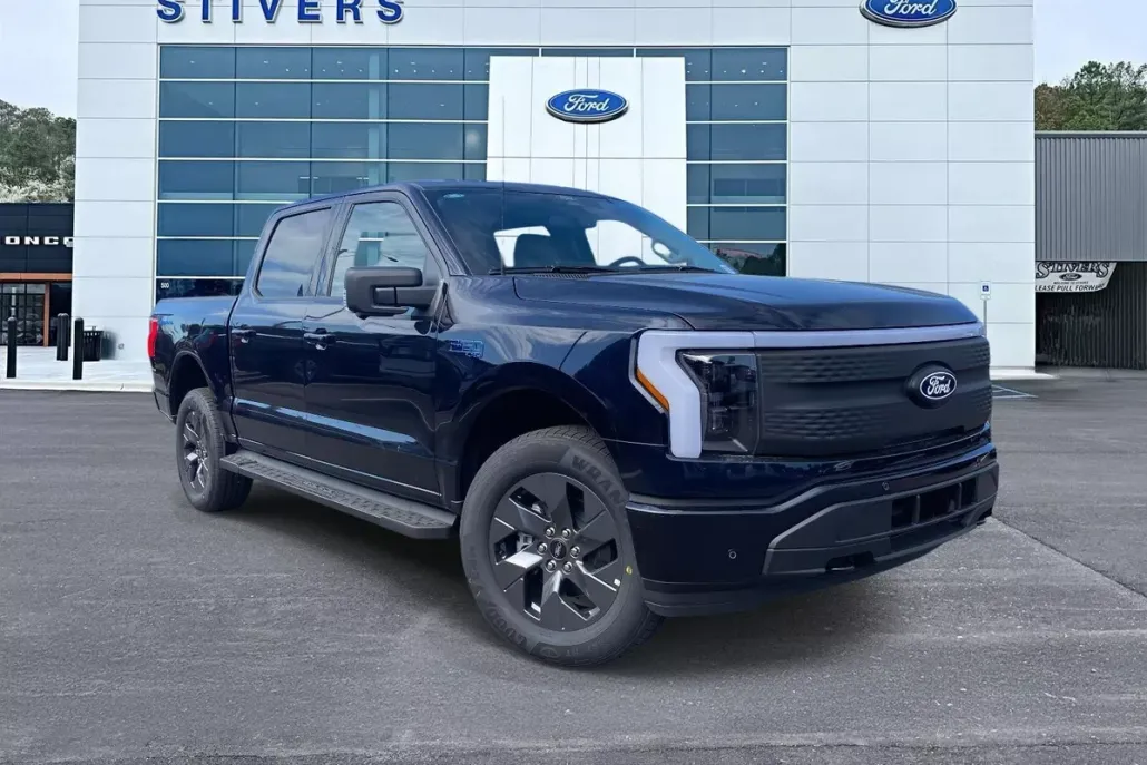 2025 Ford F-150 Lightning photo 1