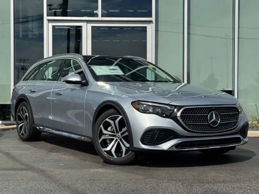 2025 Mercedes Benz E 450 4MATIC All-Terrain photo 1