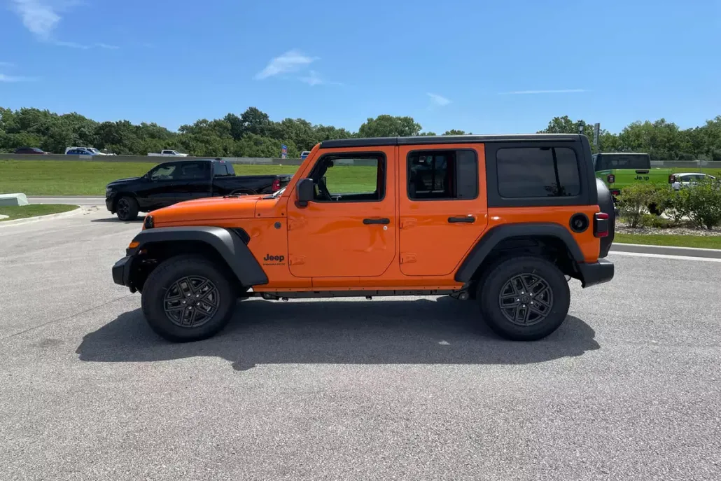 2025 Jeep Wrangler Sport S photo 1