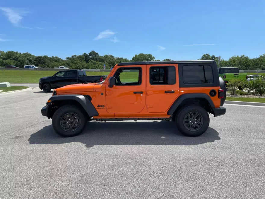 2025 Jeep Wrangler Sport S photo 1