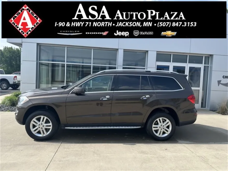 2016 Mercedes Benz GL 450 photo 1