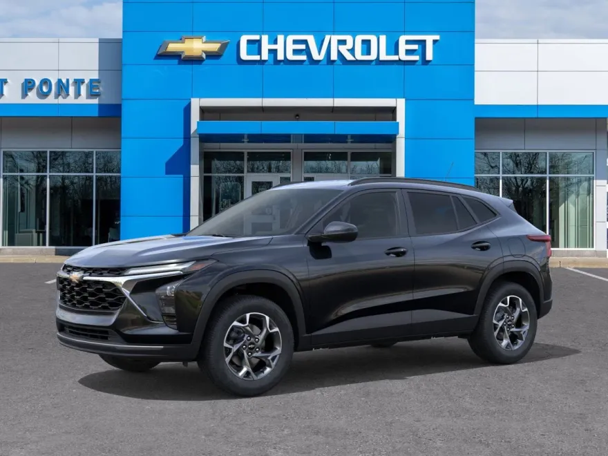 2025 Chevrolet Trax LT photo 1