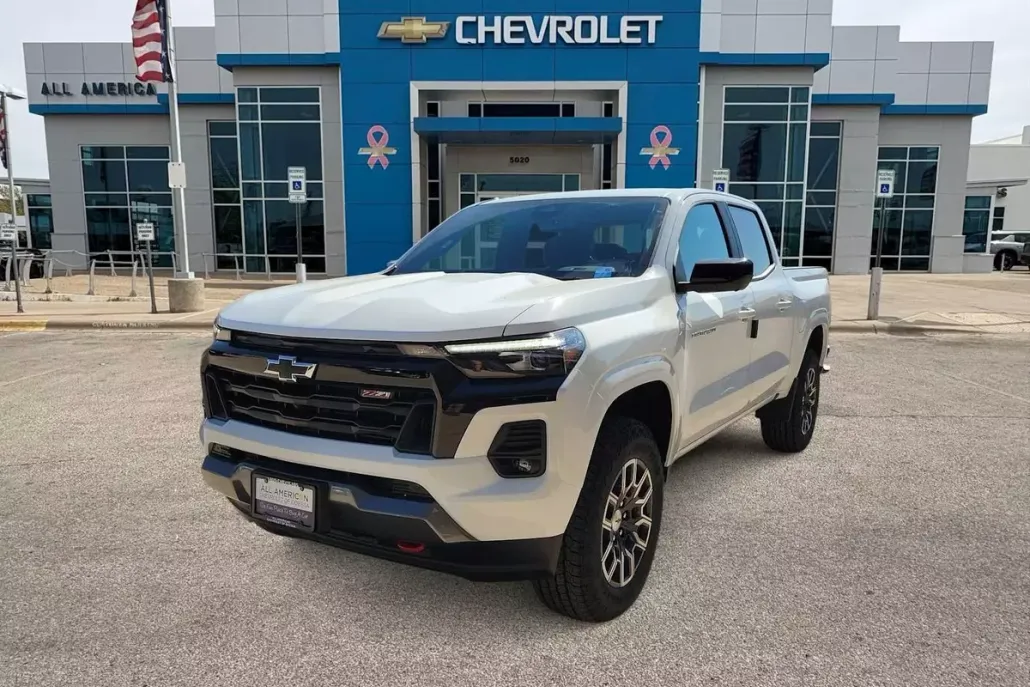 2026 Chevrolet Colorado Z71 photo 1