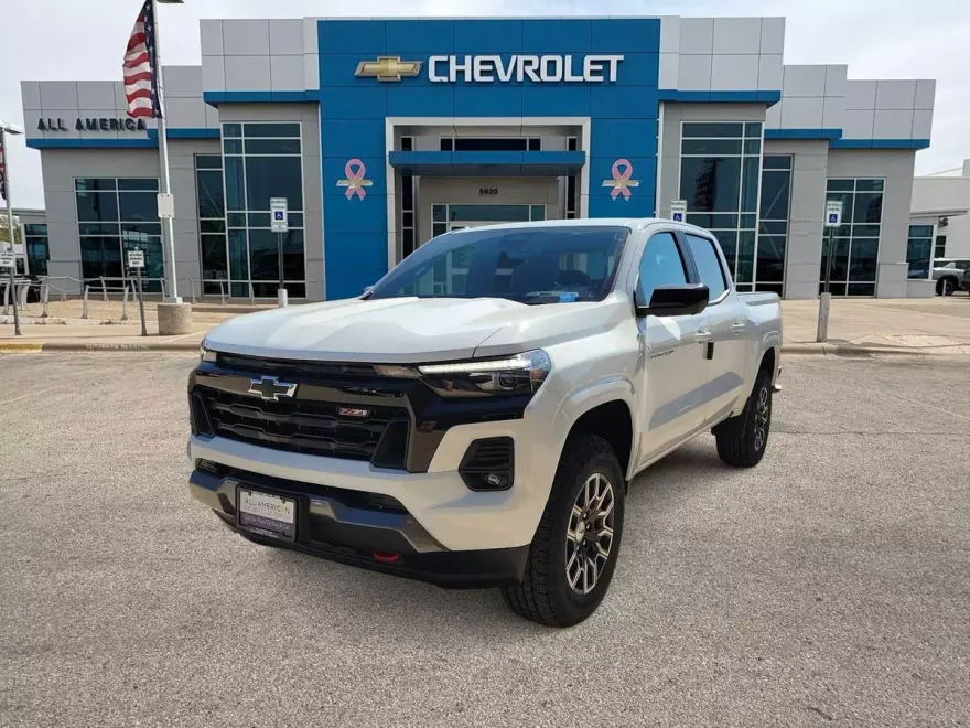 2026 Chevrolet Colorado Z71 photo 1