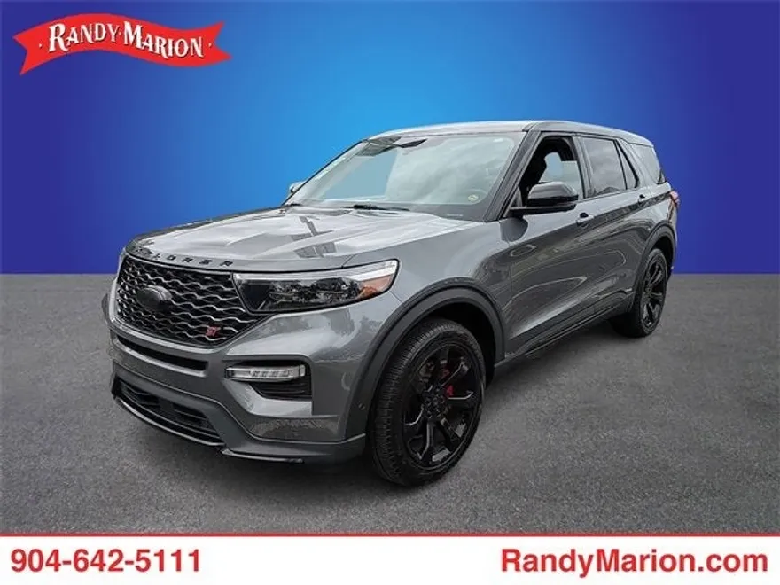 2022 Ford Explorer ST photo 1