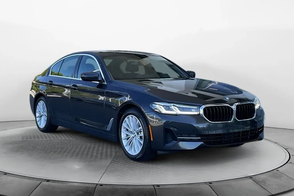 2023 Bmw 530i photo 1