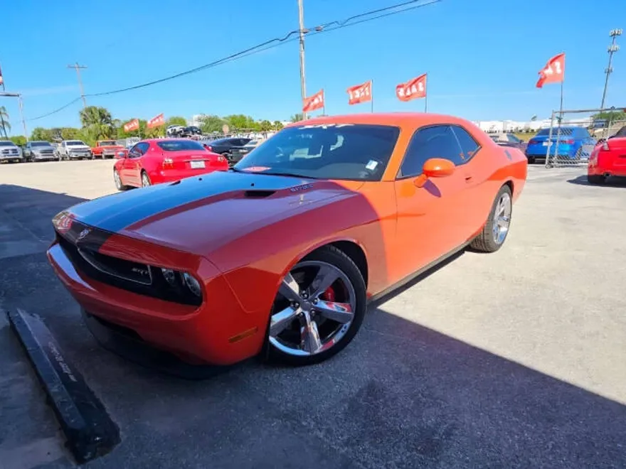2009 Dodge Challenger SRT8 photo 1