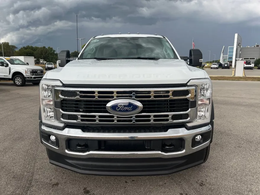 2026 Ford F-550 XL photo 1