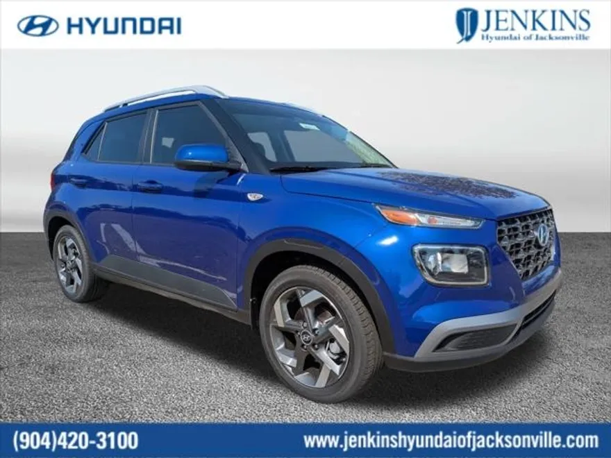 2025 Hyundai Venue SEL photo 1