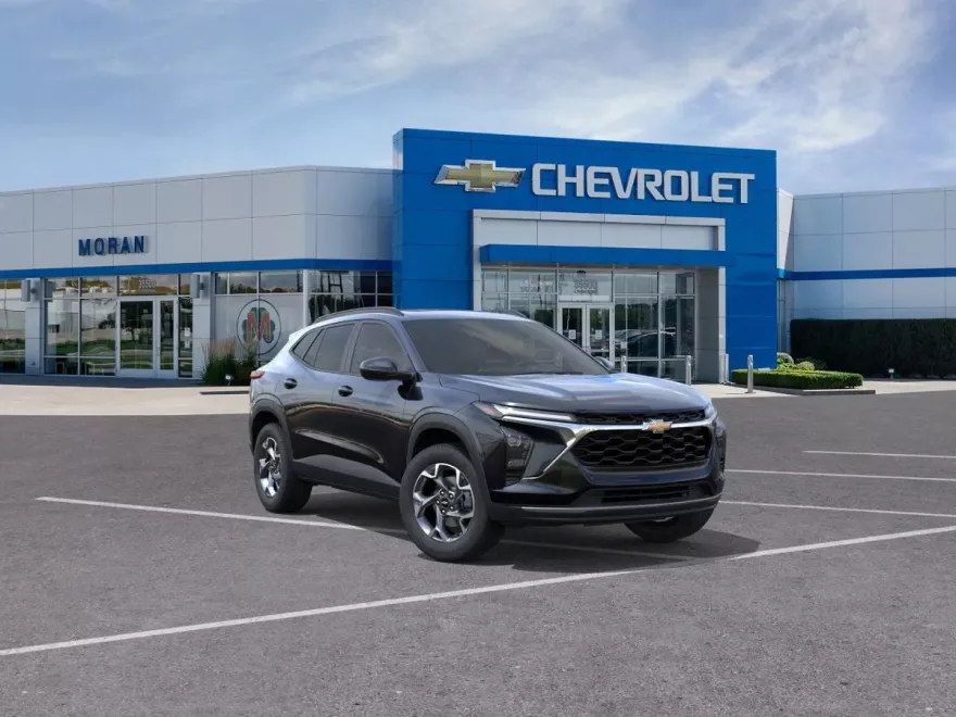 2026 Chevrolet Trax LT photo 1