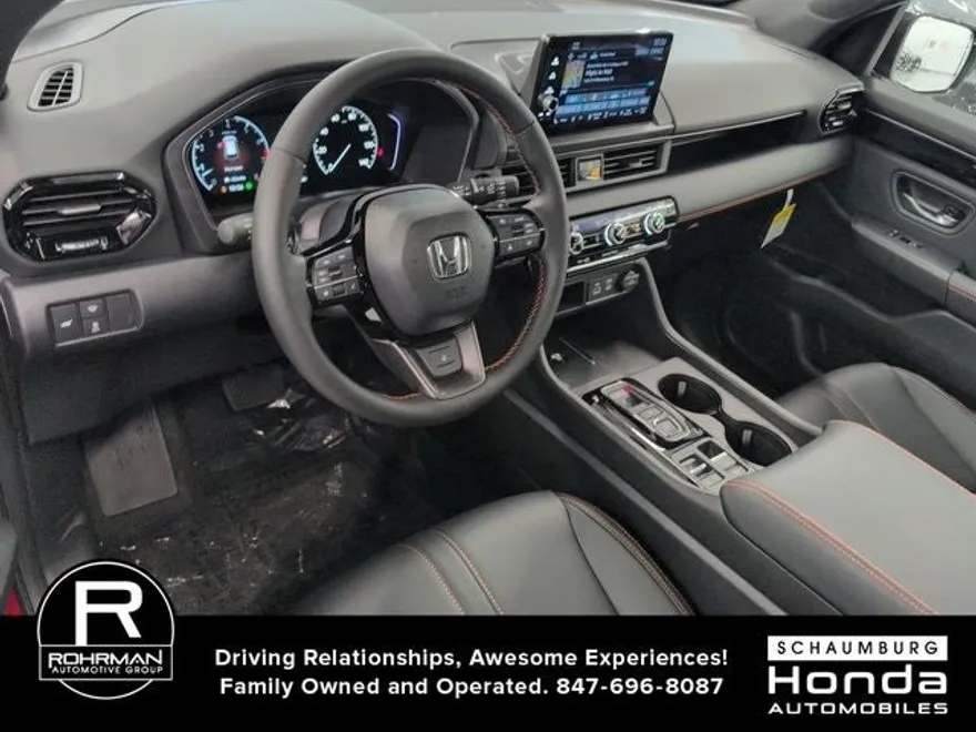 2025 Honda Pilot TrailSport photo 1