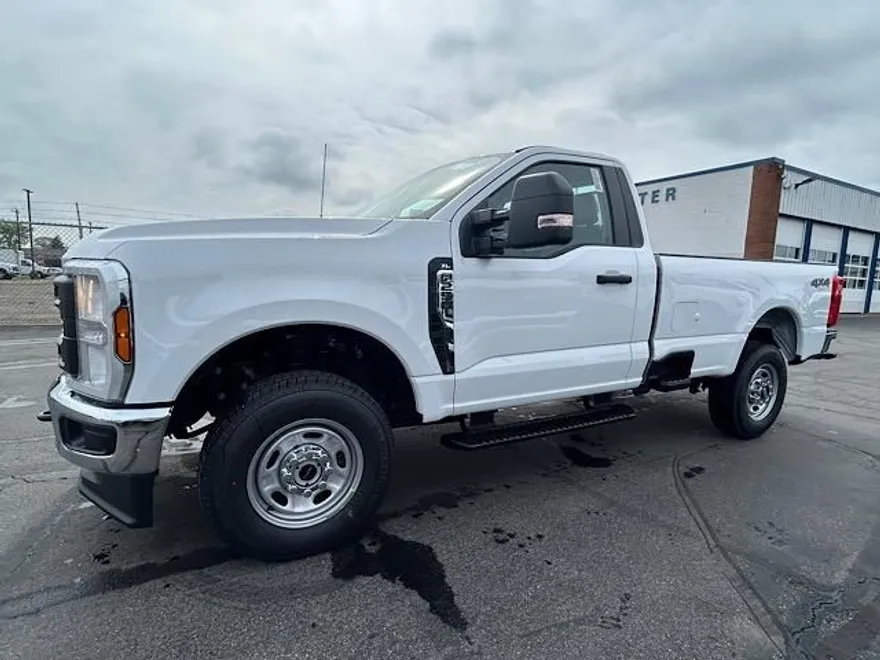 2025 Ford F-250 XL photo 1