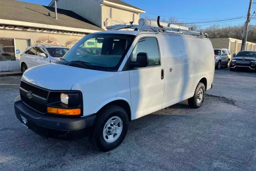 2013 Chevrolet Express Cargo Van photo 1