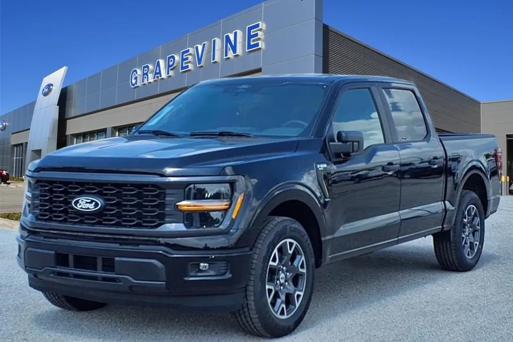 2025 Ford F-150 STX photo 1