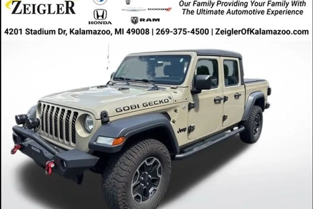 2020 Jeep Gladiator Sport photo 1