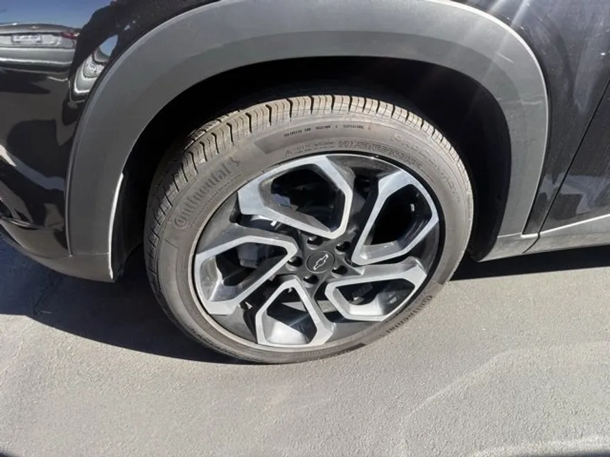 2025 Chevrolet Trax photo 1