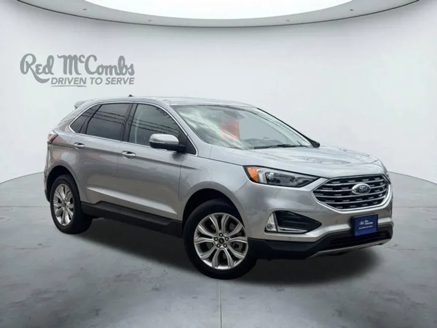 2024 Ford Edge Titanium photo 1