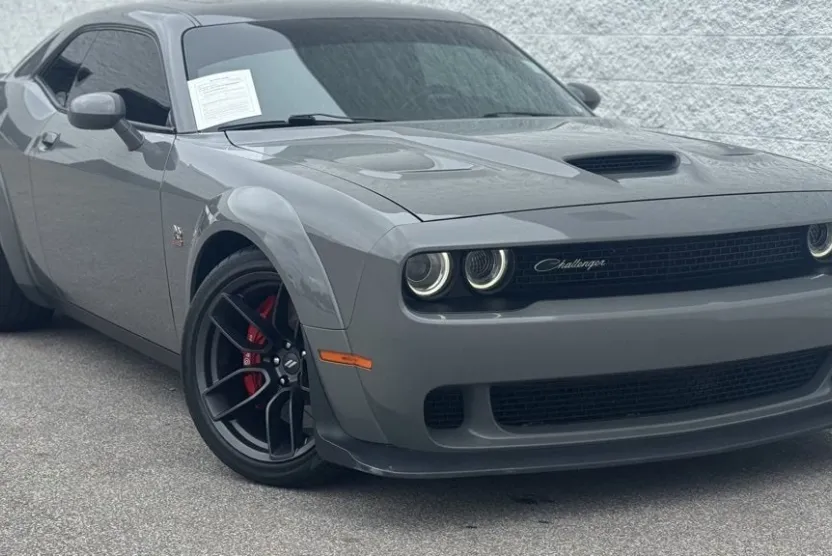 2019 Dodge Challenger R/T Scat Pack Widebody photo 1