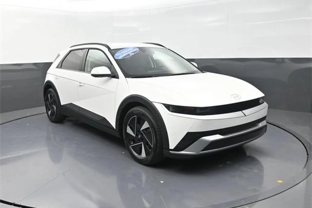 2025 Hyundai Ioniq 5 SEL photo 1