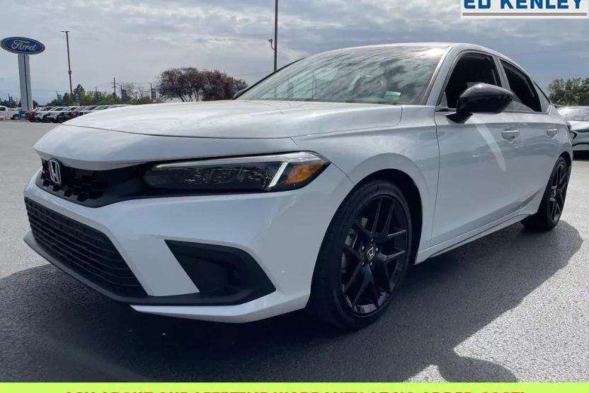 2024 Honda Civic Sport Hatchback photo 1
