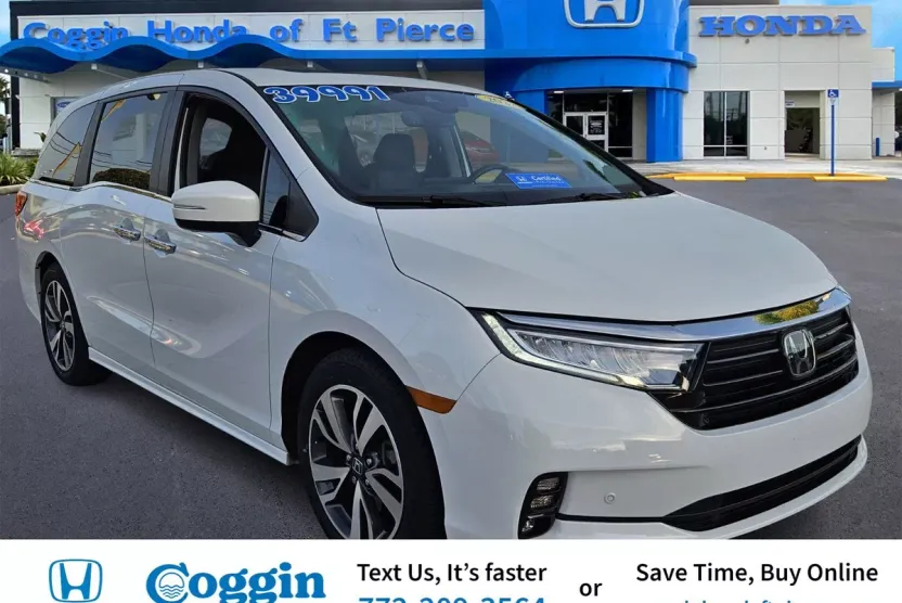 2022 Honda Odyssey Touring photo 1