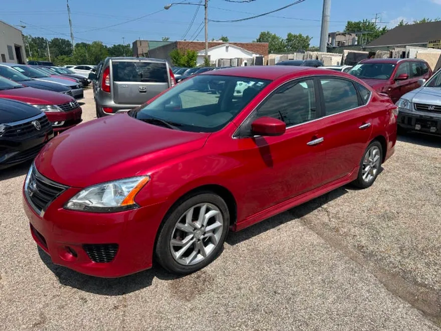 2013 Nissan Sentra SR photo 1