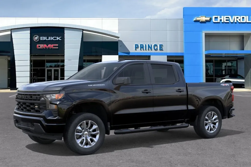 2026 Chevrolet Silverado 1500 Custom photo 1